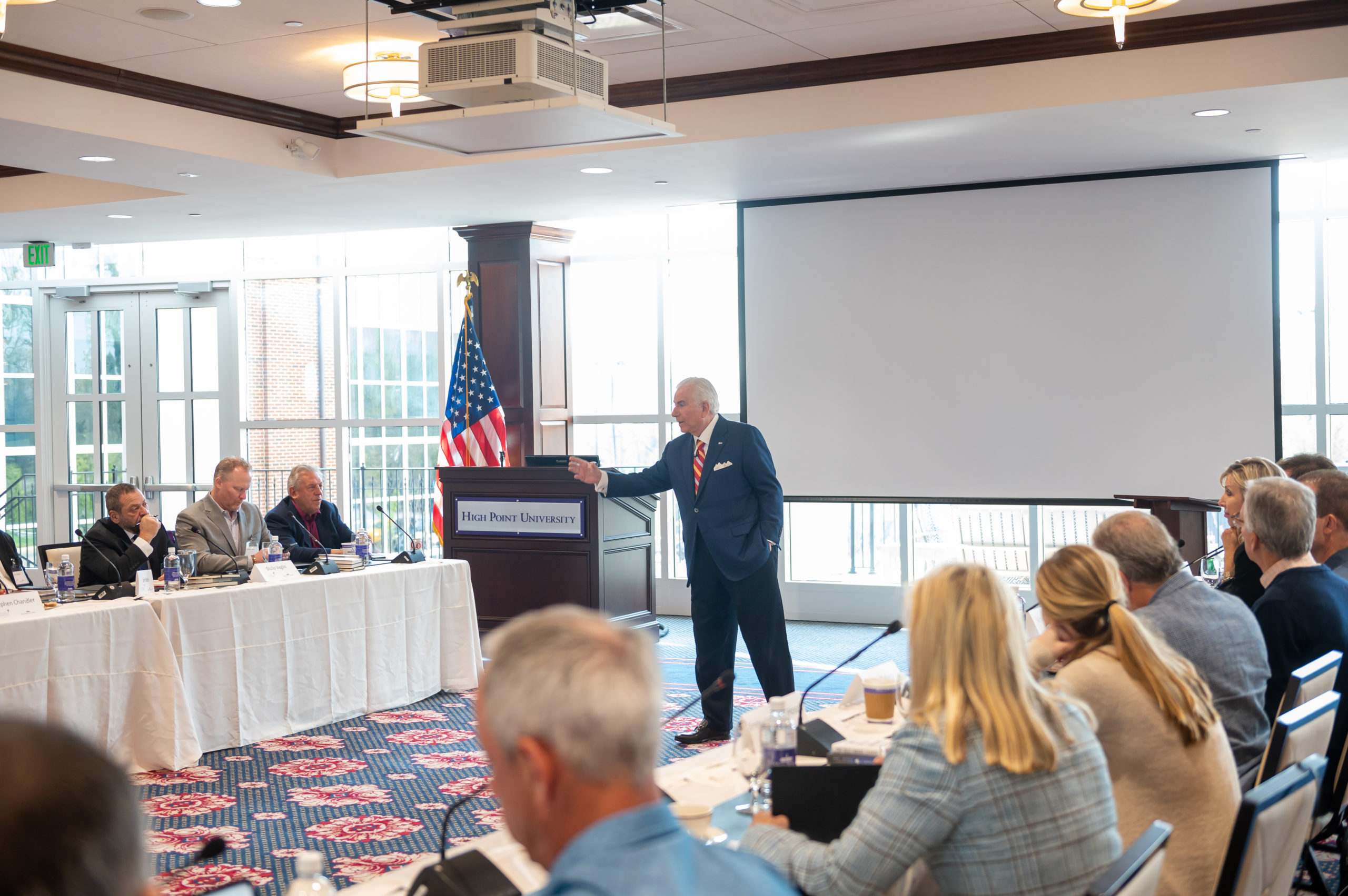 John Maxwell 
Roundtable 
April 6, 2022